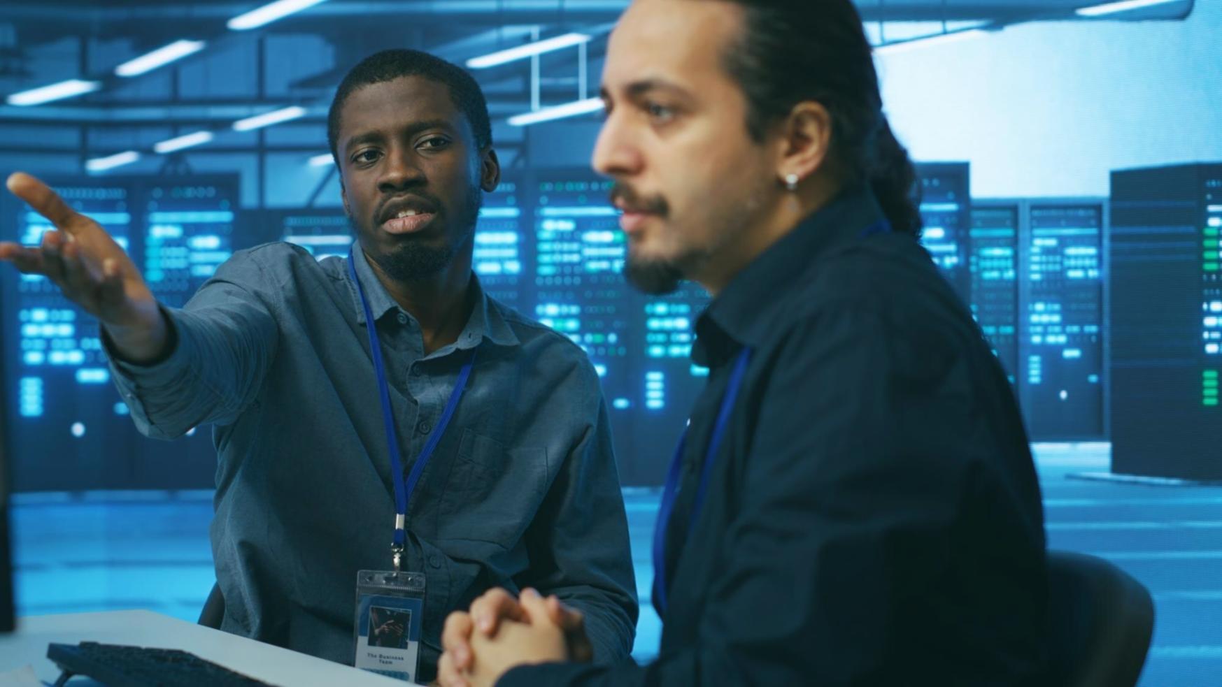 Session de séminaire collaborative avec échange d'insights entre participants